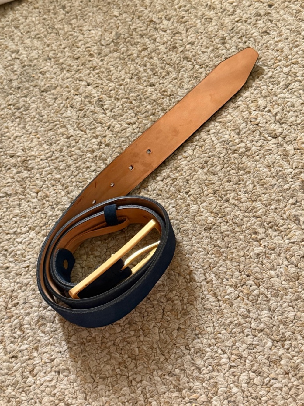 Rag & Bone Rebound belt in navy blue suede with gold buckle - Picture 6 of 6